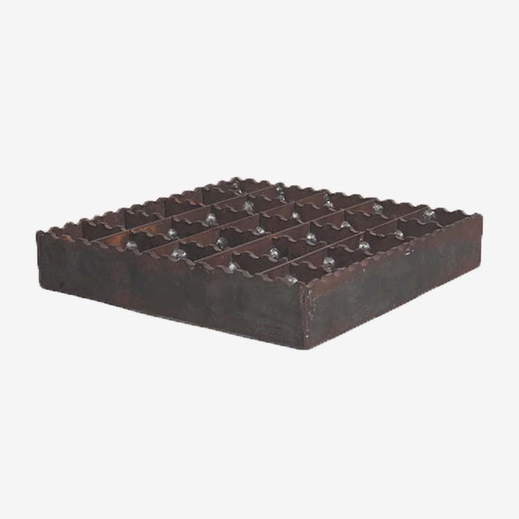 Untreated steel grating panel